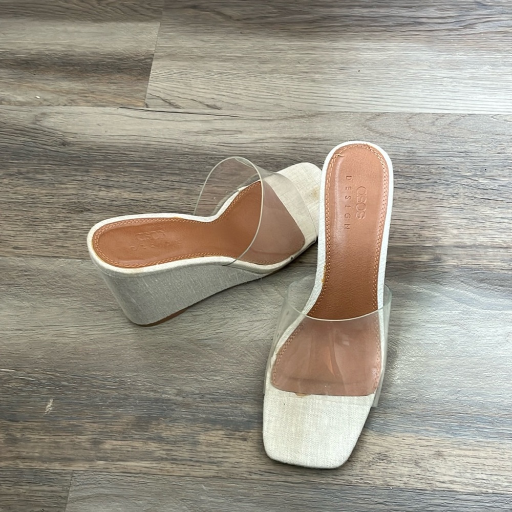 ASOS design size 8